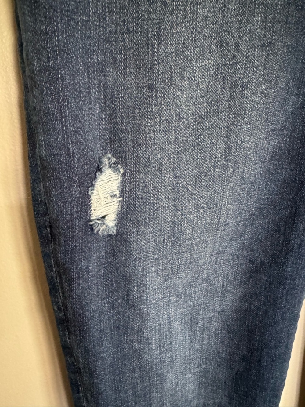 SPANX Distressed Skinny Jeans Dark Wash Raw Hem Pull-On Jeggings Size M - Picture 4 of 12